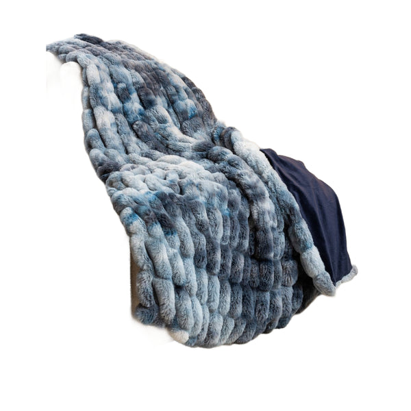 Homeroots Chunky Sectioned Shades Of Blue Faux Fur Throw Blanket  Polyester 386754