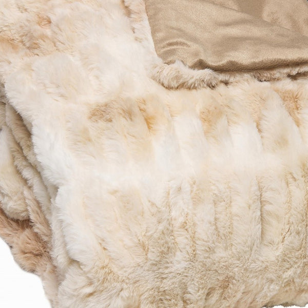 Homeroots Chunky Sectioned Shades Of Beige Faux Fur Throw Blanket  Polyester 386755