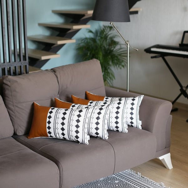 Homeroots Set Of 4 Black And White Diamond Lumbar Pillow Covers   386824