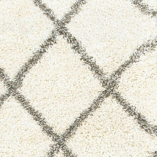 HomeRoots 2' Elegant Ivory and Gray Geometric Lattice Runner Rug - Durable, Soft, Stylish for High-Traffic Areas Ivory/ Grey 2'3" x 7'6" 387943