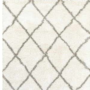 HomeRoots 2' Elegant Ivory and Gray Geometric Lattice Runner Rug - Durable, Soft, Stylish for High-Traffic Areas Ivory/ Grey 3'10" x 5'5" 387946