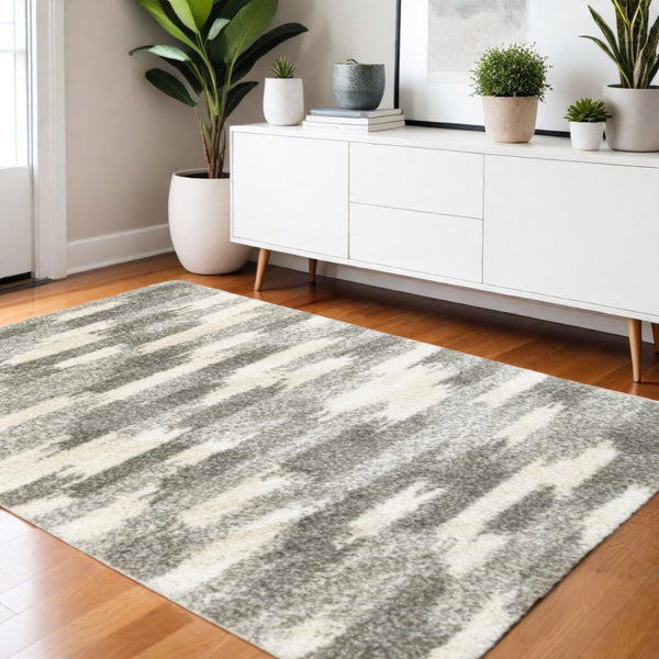 HomeRoots 2' Modern Gray and Ivory Geometric Pattern Runner Rug for Stylish Hallways and Entryways Decor 3'10" x 5'5" 387948