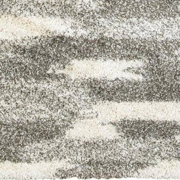 HomeRoots 2' Modern Gray and Ivory Geometric Pattern Runner Rug for Stylish Hallways and Entryways Decor 5'3" x 7'6" 387966