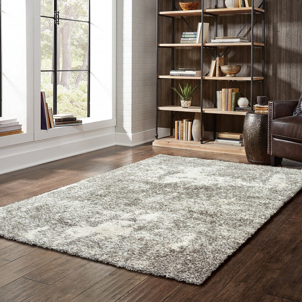 Homeroots 7' X 10' Gray And Ivory Distressed Abstract Area Rug Grey,Ivory Polypropylene 387984