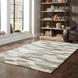 HomeRoots 2' Modern Gray and Ivory Geometric Pattern Runner Rug for Stylish Hallways and Entryways Decor 6'7" x 9'6" 387986