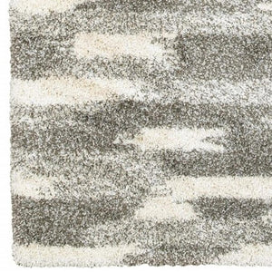 HomeRoots 2' Modern Gray and Ivory Geometric Pattern Runner Rug for Stylish Hallways and Entryways Decor 6'7" x 9'6" 387986