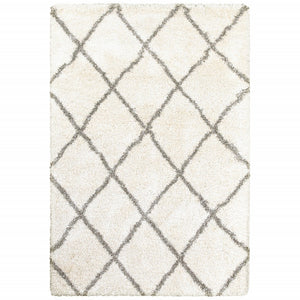 Homeroots 8' X 11' Ivory And Gray Geometric Lattice Area Rug Ivory,Grey Polypropylene 387991