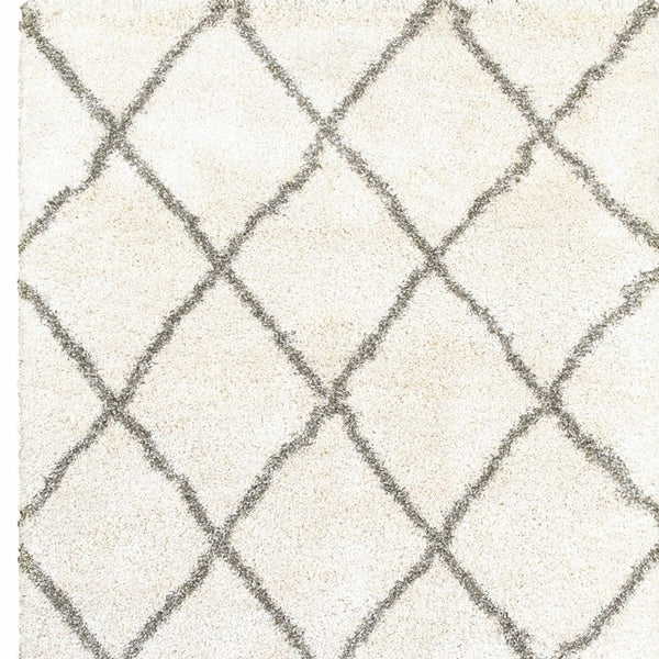 Homeroots 10' X 13' Ivory And Gray Geometric Lattice Area Rug Ivory,Grey Polypropylene 388006