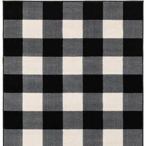 Homeroots 4' X 6' Monochromatic Gingham Pattern Indoor Area Rug Black,Ivory Polypropylene 388019