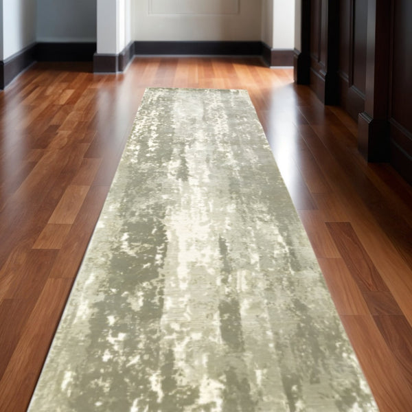 HomeRoots 3' Gray and Ivory Abstract Splash Indoor Runner Rug – Hand-Crafted Luxury for Modern Spaces 2'6" x 10' 388059