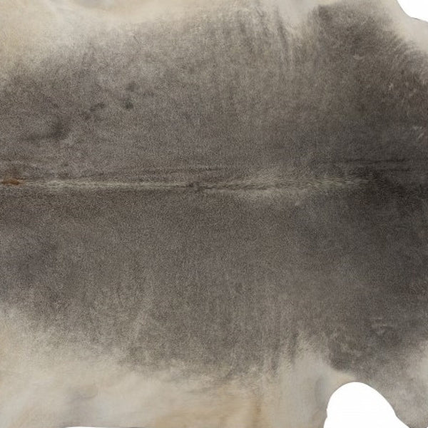 Homeroots 6' X 7' Gray Natural Cowhide Area Rug  Cowhide 388523