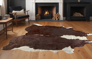 Homeroots 6' X 7' Brown And White Natural Cowhide Area Rug  Cowhide 388524