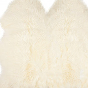 HomeRoots 3' X 5' Trio Natural Sheepskin Area Rug - Luxurious Off-White Comfort for Home Décor & Style 388527