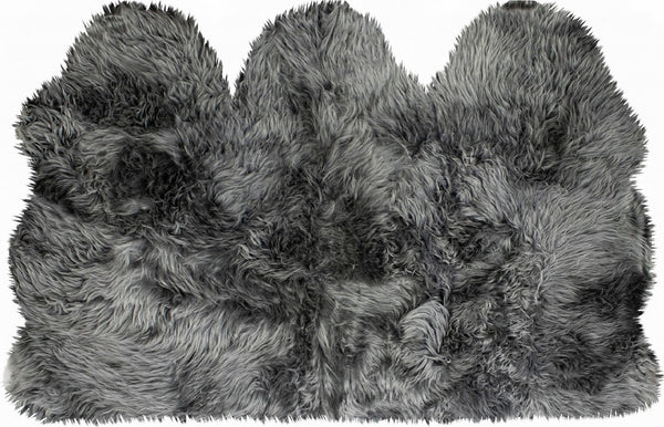 Homeroots 3' X 5' Gray Natural Sheepskin Area Rug  Genuine Sheepskin 388529