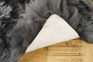 Homeroots 3' X 5' Gray Natural Sheepskin Area Rug  Genuine Sheepskin 388529