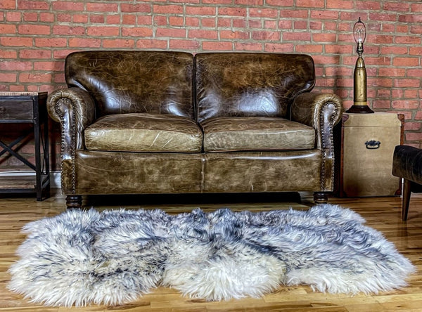 HomeRoots 3' X 5' Gray Ombre Sheepskin Area Rug - Luxurious Handcrafted Softness for Cozy Living Spaces 388530