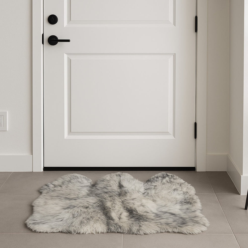 HomeRoots 3' X 5' Gray Ombre Sheepskin Area Rug - Luxurious Handcrafted Softness for Cozy Living Spaces 388530