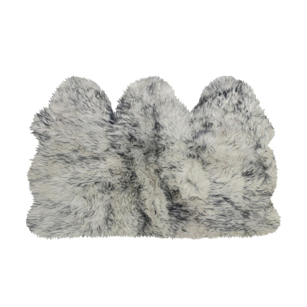 HomeRoots 3' X 5' Gray Ombre Sheepskin Area Rug - Luxurious Handcrafted Softness for Cozy Living Spaces 388530