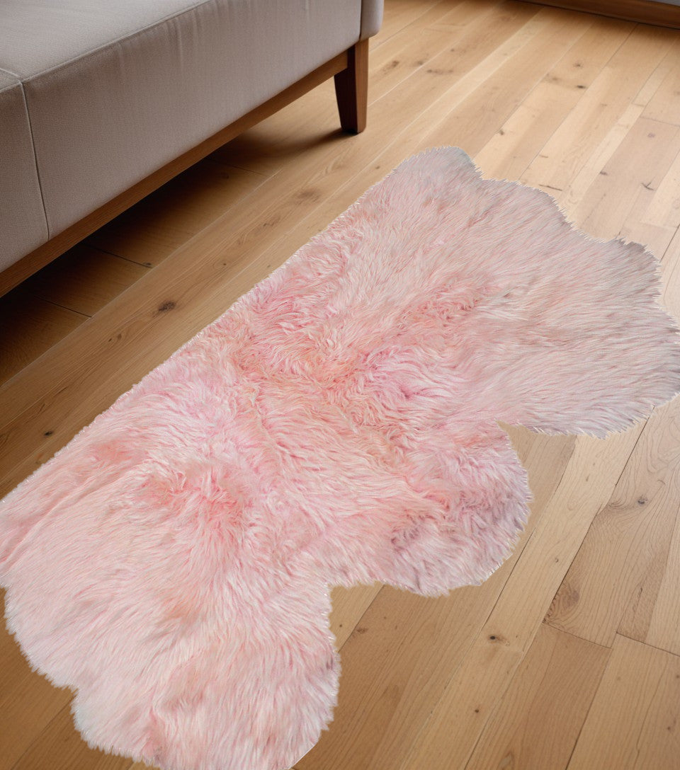 Homeroots 3' X 5' Pink Natural Sheepskin Area Rug  Genuine Sheepskin 388532