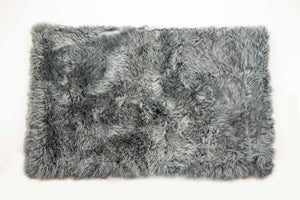 HomeRoots 3' Gray Natural Sheepskin Area Rug – Luxurious Handcrafted Accent for Cozy Living Spaces & Warmth 388537