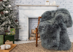 HomeRoots 3' Gray Natural Sheepskin Area Rug – Luxurious Handcrafted Accent for Cozy Living Spaces & Warmth 388537