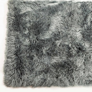 HomeRoots 3' Gray Natural Sheepskin Area Rug – Luxurious Handcrafted Accent for Cozy Living Spaces & Warmth 388537