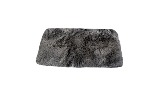 HomeRoots 2' X 3' Gray Area Rug - Luxurious Handcrafted New Zealand Sheepskin with Plush Pile for Cozy Elegance 388541