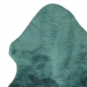 Homeroots Emerald Faux Fur Solid Color Plush Throw  Faux Fur 388644