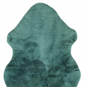 Homeroots Emerald Faux Fur Solid Color Plush Throw  Faux Fur 388644