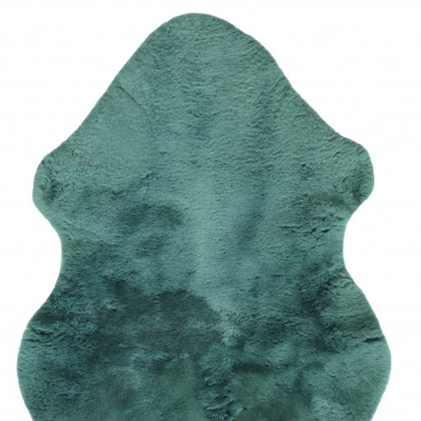 Homeroots Emerald Faux Fur Solid Color Plush Throw  Faux Fur 388644