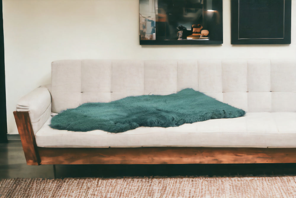 Homeroots Emerald Faux Fur Solid Color Plush Throw  Faux Fur 388644