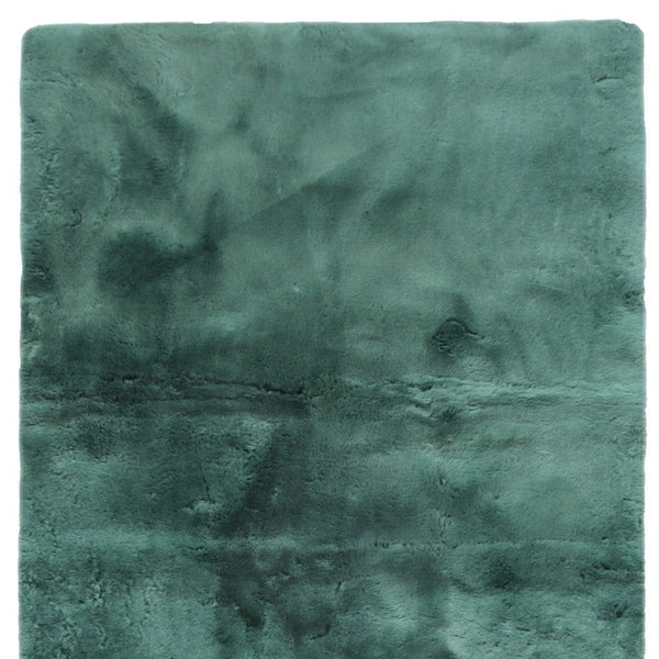 Homeroots 2" X 5" Green Natural Off White Medical Grade Double Sheepskin Throw Blanket  Sheepskin 388650