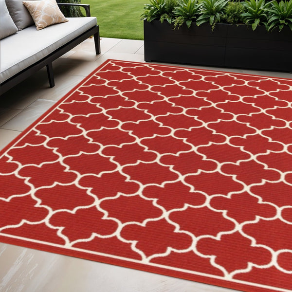 HomeRoots 5' Red and Ivory Indoor/Outdoor Area Rug – Durable, Weather-Resistant Design for Any Space 5'3" x 7'6" 388661