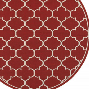 HomeRoots 5' Red and Ivory Indoor/Outdoor Area Rug – Durable, Weather-Resistant Design for Any Space 7'10" Round 388664