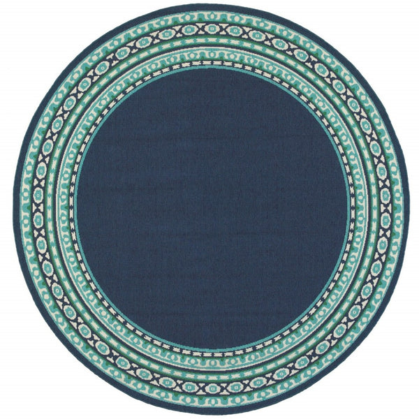 HomeRoots 5' Indoor Outdoor Area Rug in Bold Blue and Green - Stylish Geometric Design for Versatile Spaces 7'10" Round 388678