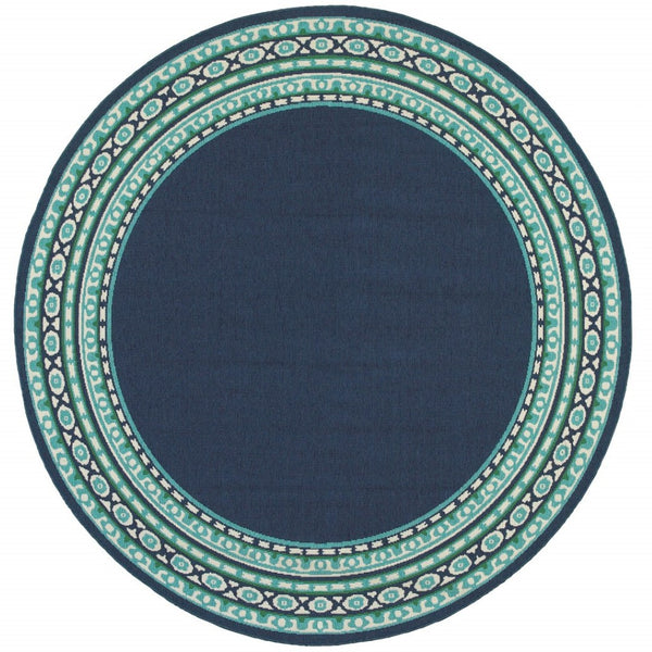 HomeRoots 5' Indoor Outdoor Area Rug in Bold Blue and Green - Stylish Geometric Design for Versatile Spaces 7'10" Round 388678