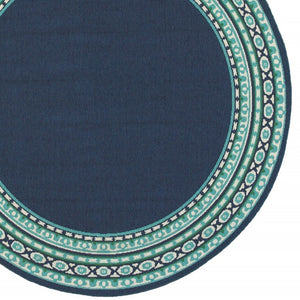 HomeRoots 5' Indoor Outdoor Area Rug in Bold Blue and Green - Stylish Geometric Design for Versatile Spaces 7'10" Round 388678