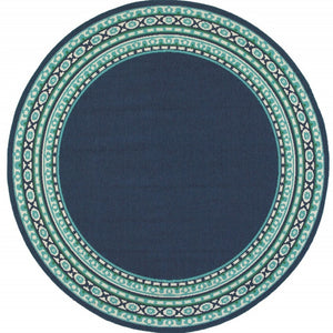 HomeRoots 5' Indoor Outdoor Area Rug in Bold Blue and Green - Stylish Geometric Design for Versatile Spaces 7'10" Round 388678