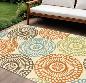 HomeRoots 5' Indoor Outdoor Beige Area Rug - Durable, Weather-Resistant Design for Patios, Kitchens & More 6'7" x 9'6" 388692
