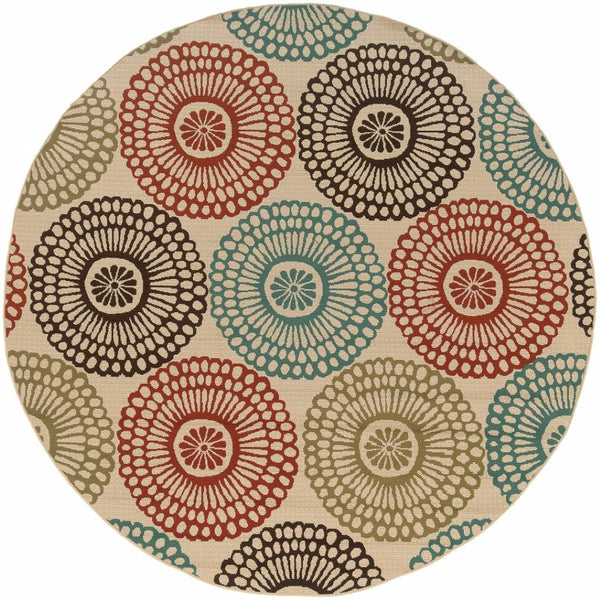 HomeRoots 5' Indoor Outdoor Beige Area Rug - Durable, Weather-Resistant Design for Patios, Kitchens & More 7'10" Round 388694