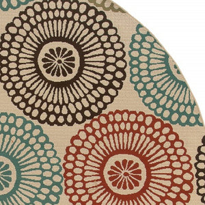 HomeRoots 5' Indoor Outdoor Beige Area Rug - Durable, Weather-Resistant Design for Patios, Kitchens & More 7'10" Round 388694