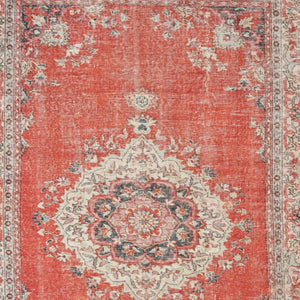 Homeroots 4' X 6' Red And Gray Oriental Area Rug  Polyester 388830