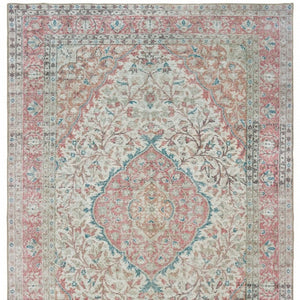 HomeRoots 8' Elegant Ivory and Pink Oriental Area Rug - Luxurious Plush Design for Timeless Home Decor Charm 7'6" x 9'11" 388837