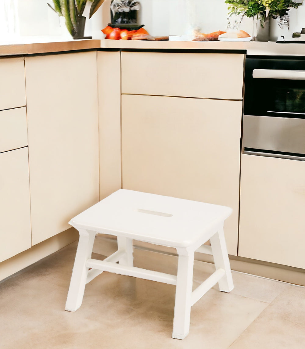 Homeroots 10" White Manufactured Wood Backless Bar Chair   389034