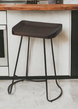 Homeroots 26" Dark Brown And Black Manufactured Wood And Iron Backless Counter Height Bar Chair   389037