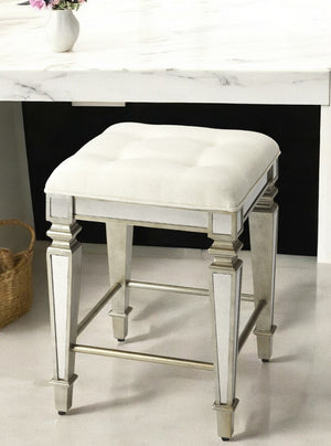 HomeRoots 30" Modern Farmhouse Backless Counter Height Bar Stool with Gray Wood Frame & White Upholstery 389051