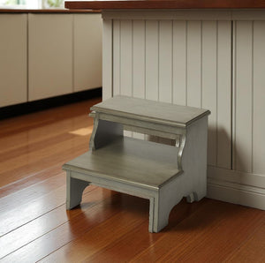 HomeRoots 18" Handcrafted Silver Satin Step Stool - Elegant, Versatile Design for Small Spaces & Everyday Use 389147
