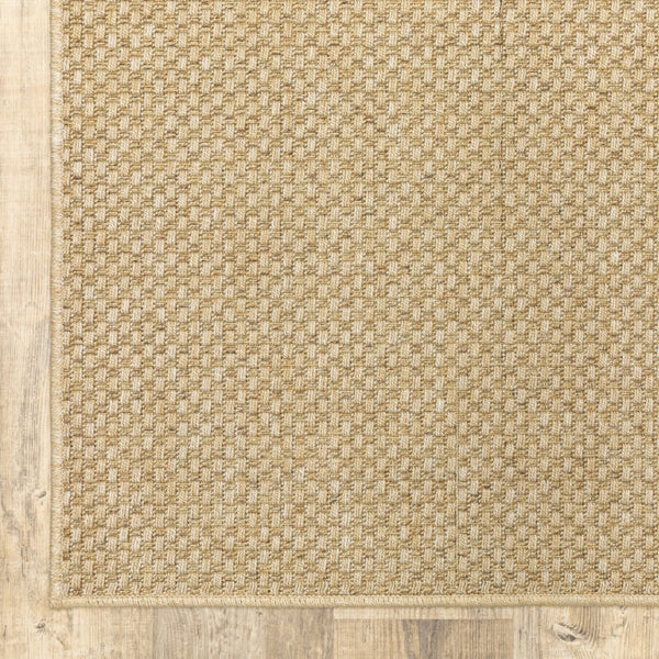 HomeRoots 5' Beige Indoor Outdoor Area Rug - Durable, Easy-Care, Chic Design for Stylish Spaces and Patios 7'10" x 10'10" 389478