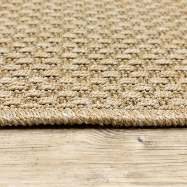HomeRoots 5' Beige Indoor Outdoor Area Rug - Durable, Easy-Care, Chic Design for Stylish Spaces and Patios 7'10" Round 389479