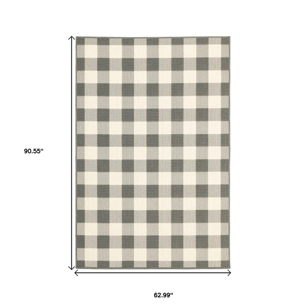 HomeRoots 5' Indoor Outdoor Area Rug - Chic Gray and Ivory Design for Durable Style in Any Space Grey/ Ivory 5'3" x 7'6" 389526